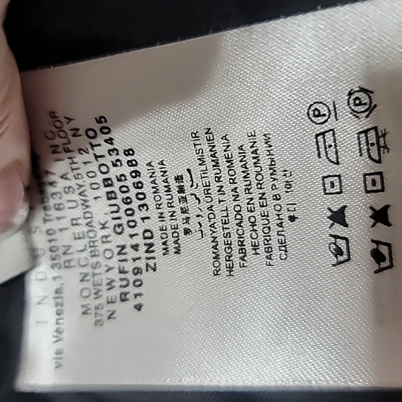 Moncler fishnet skirt. Size small - Picture 7 of 8